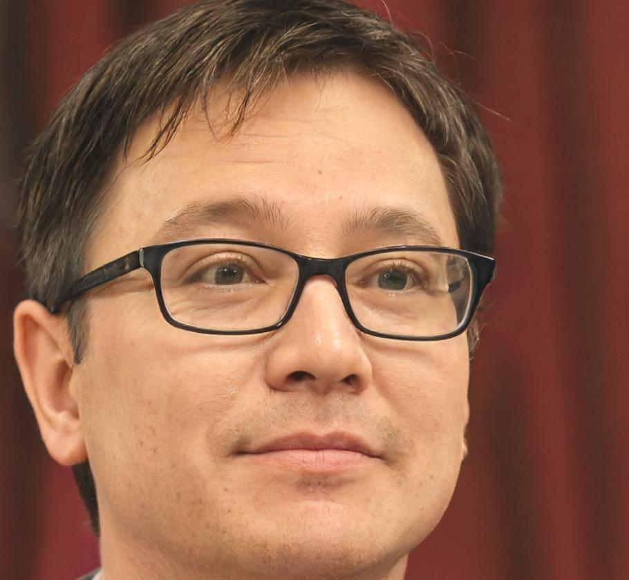 Marcus Chen, Senior Financial Analyst
